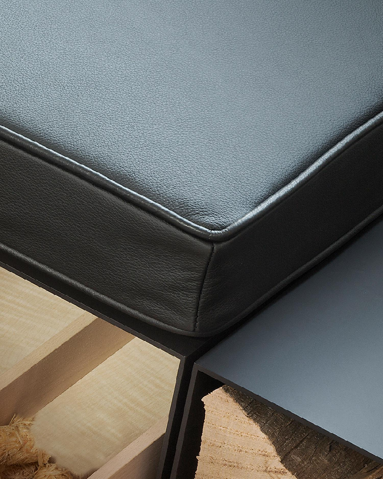 Coussin en cuir de haute qualité