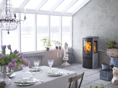 Contura 556T zwart met deur