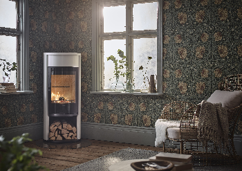 Contura 610 white - Glass door, top plate in lacquered aluminium