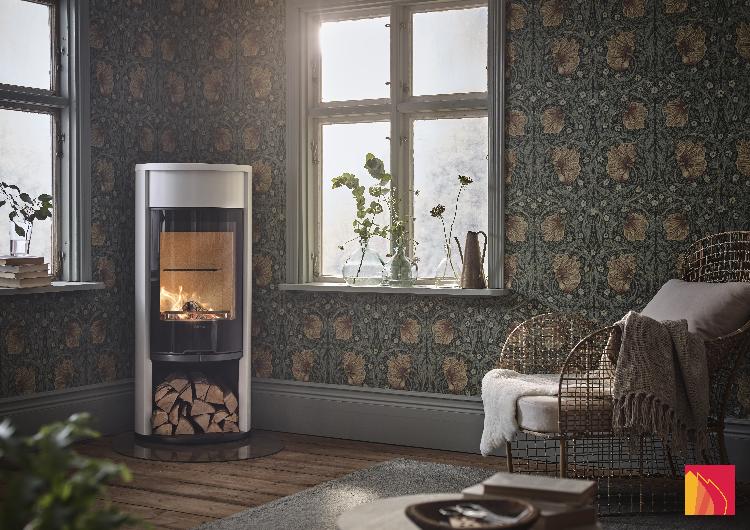 Contura 610 white - Glass door, top plate in lacquered aluminium