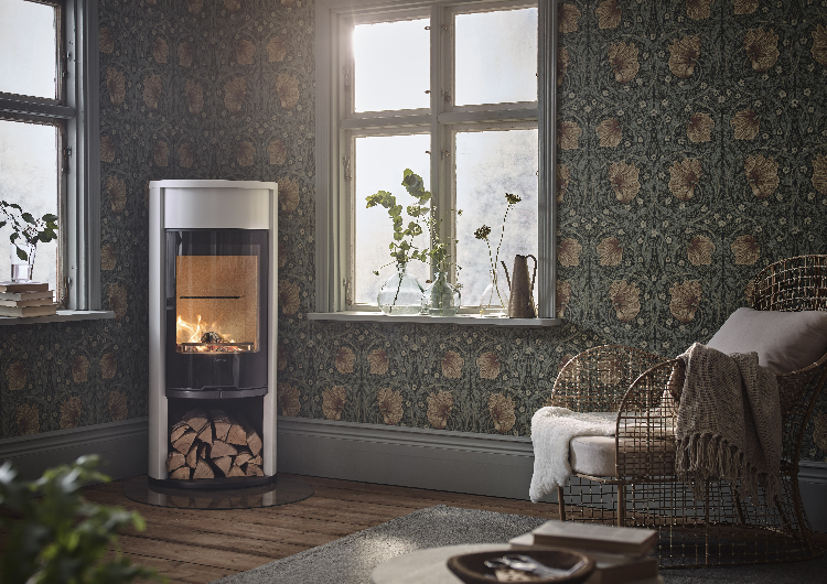 Contura 610 white - Glass door, top plate in lacquered aluminium