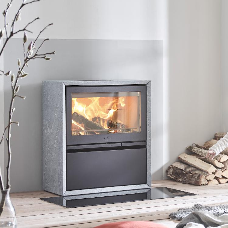 Contura 320T with cast-iron door