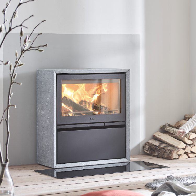 Contura 320T with cast-iron door