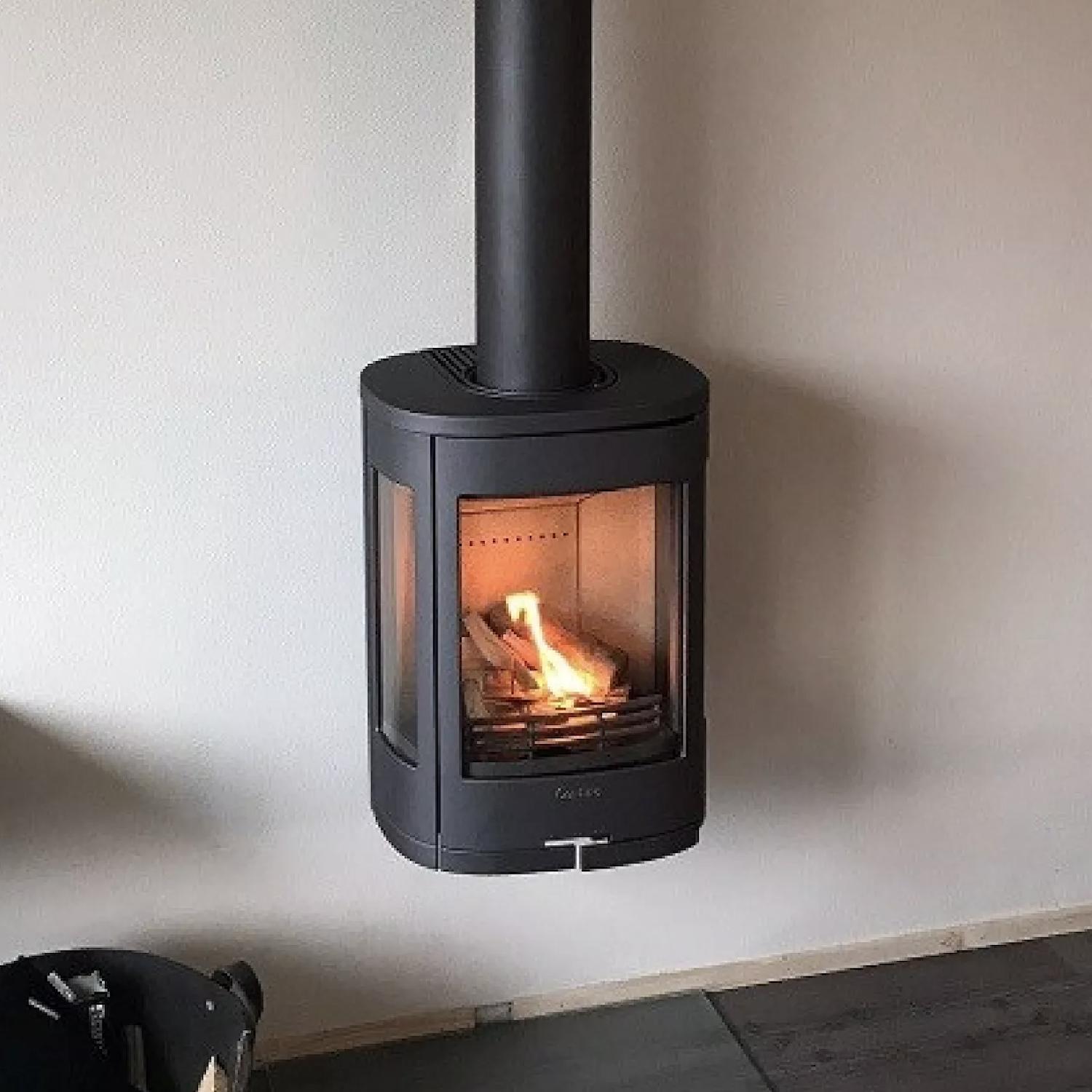 Contura 856W Poêle à bois en acier ou en fonte — free download
